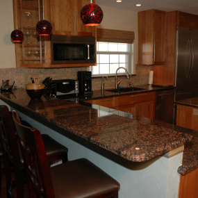 Granite countertops on bar after kitchen remodeling in Wheat Ridge