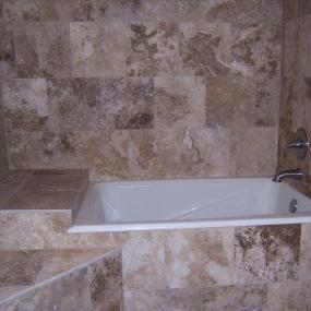 Bathtub with seating